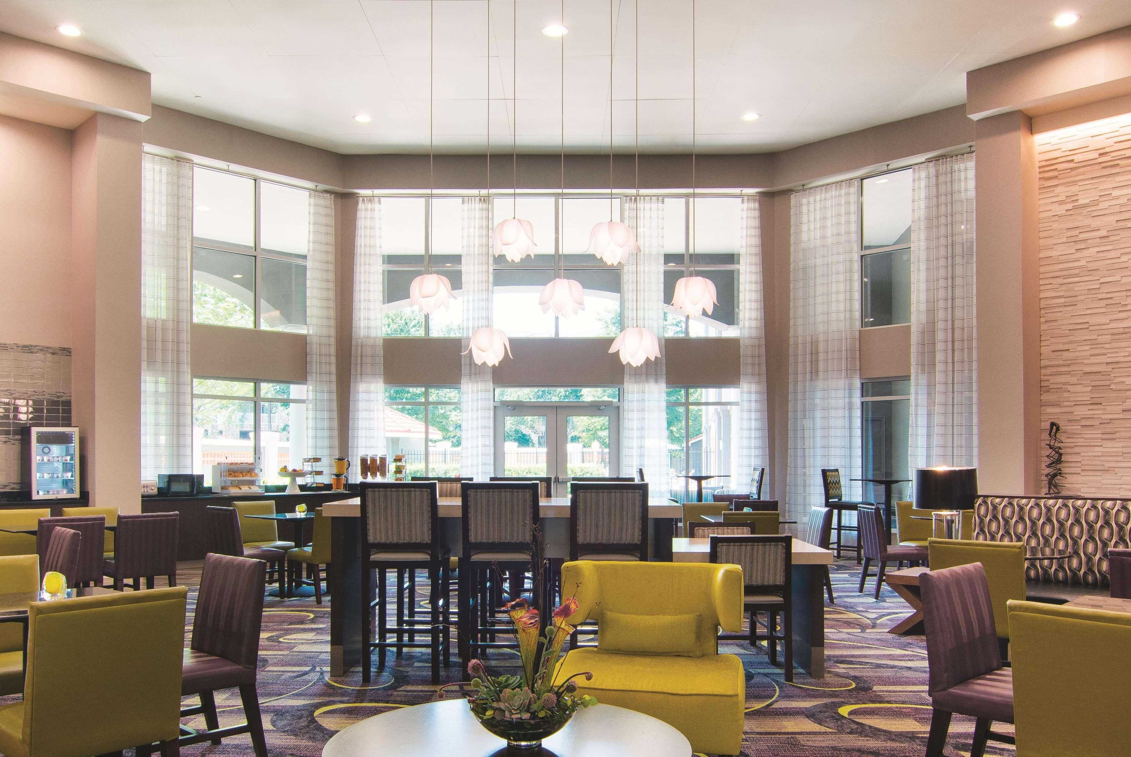 Отель La Quinta By Wyndham Atlanta Perimeter Medical Санди-Спрингс Экстерьер фото