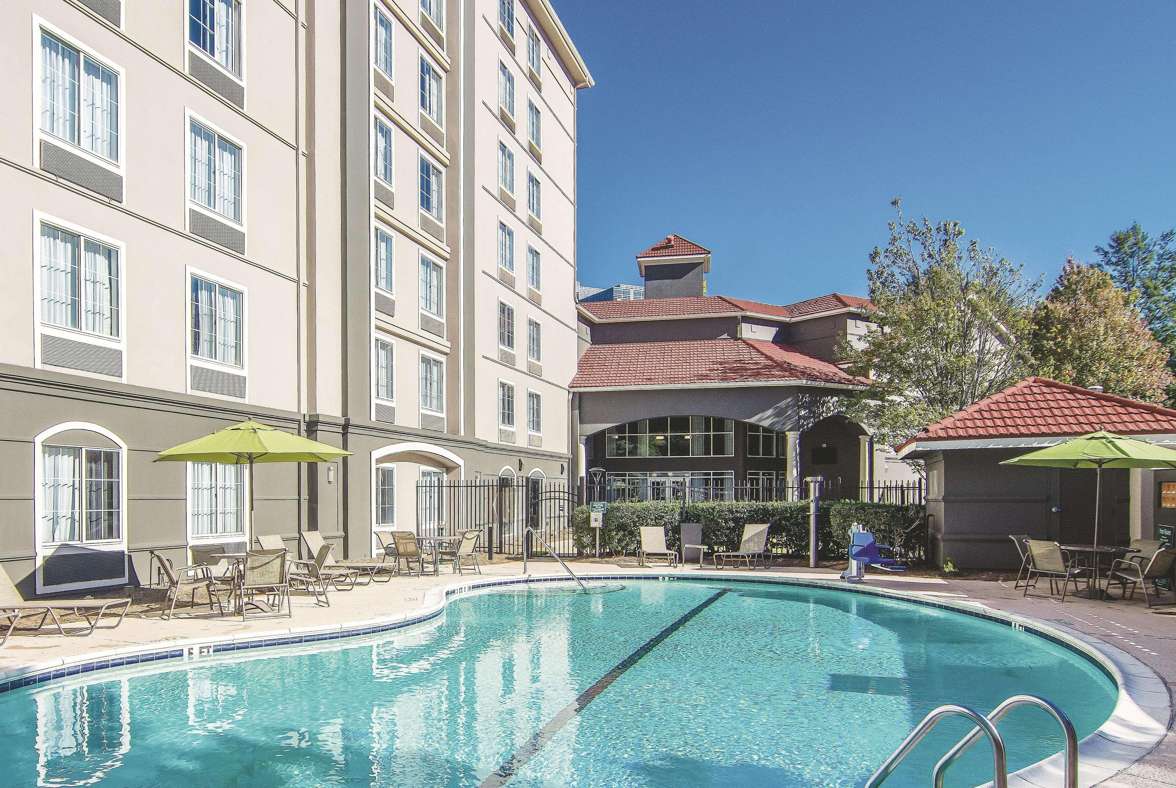 Отель La Quinta By Wyndham Atlanta Perimeter Medical Санди-Спрингс Экстерьер фото